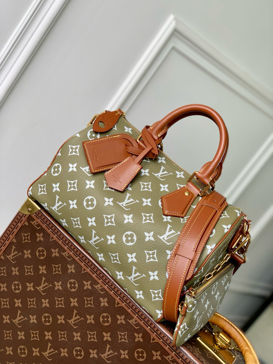 Louis Vuitton Speedy P9 Bandouliere  30