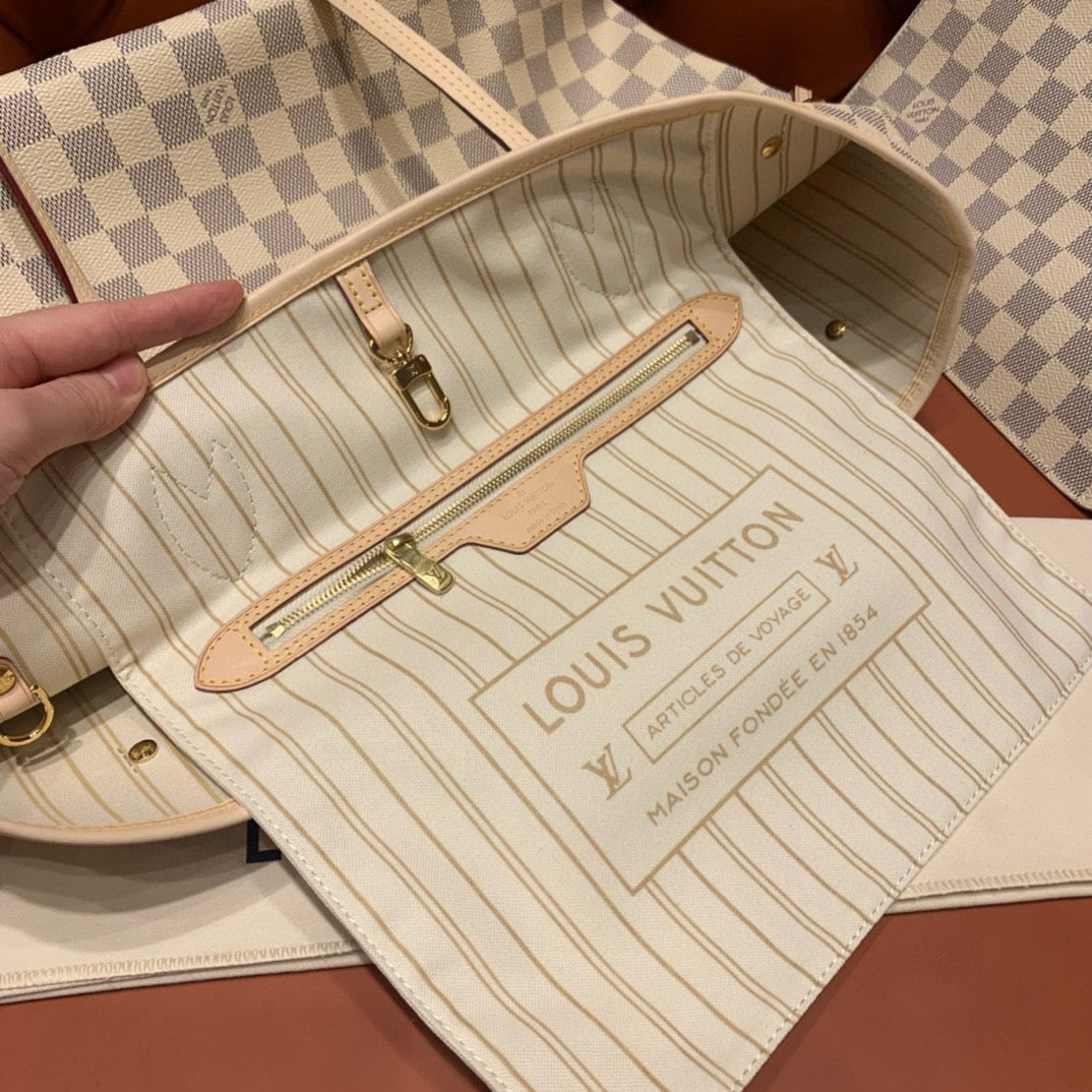 Louis Vuitton Neverfull MM