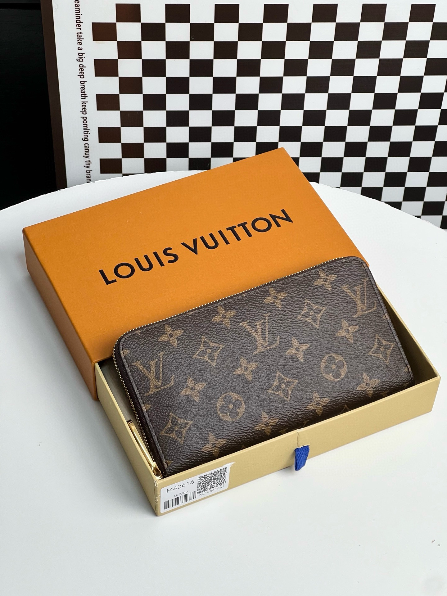 Louis Vuitton Zippy Wallet