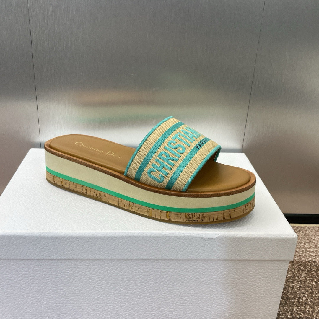 CD Ivıeta Dway Slide