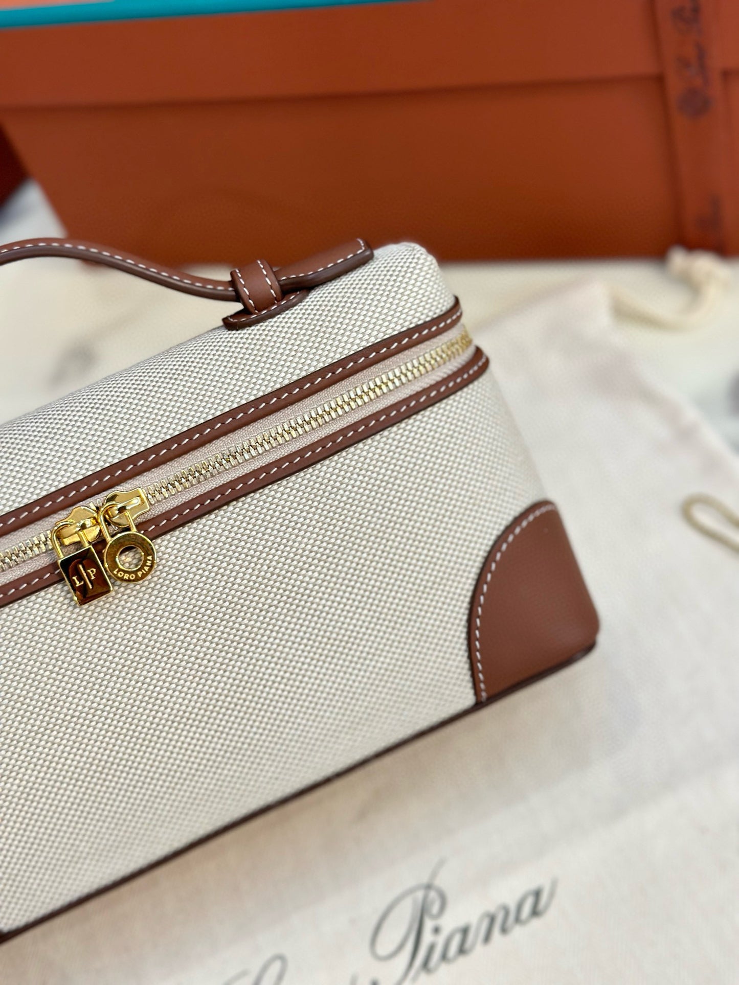 Loro Piana Extra Pocket L19