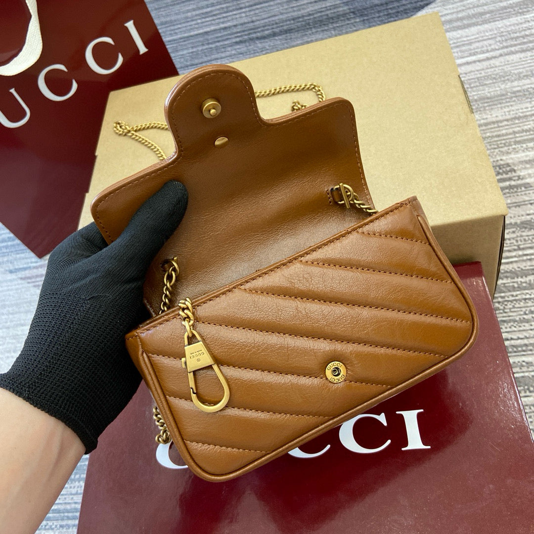 Gucci GG Marmont Super Mini