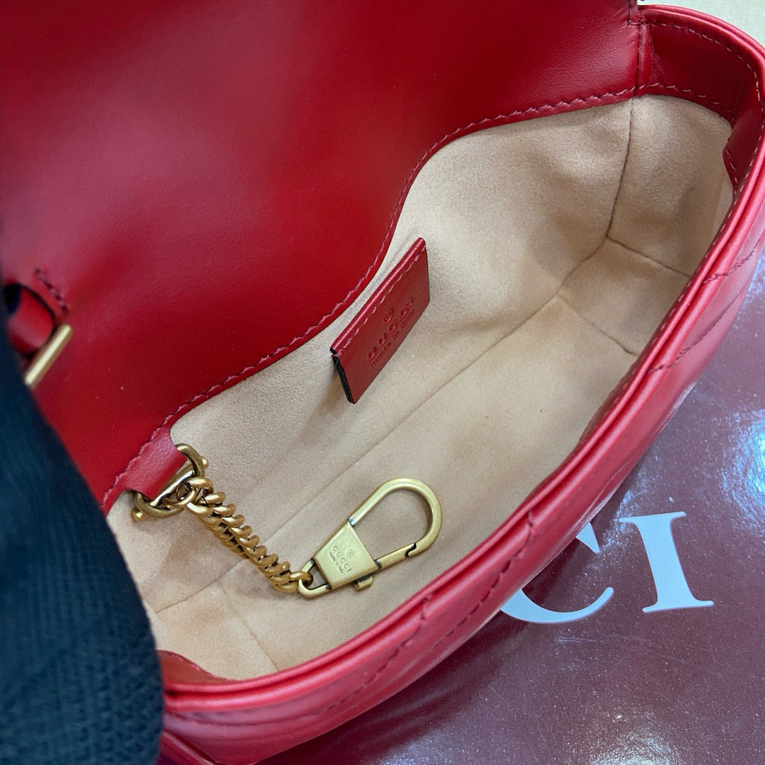 Gucci GG Marmont Super Mini