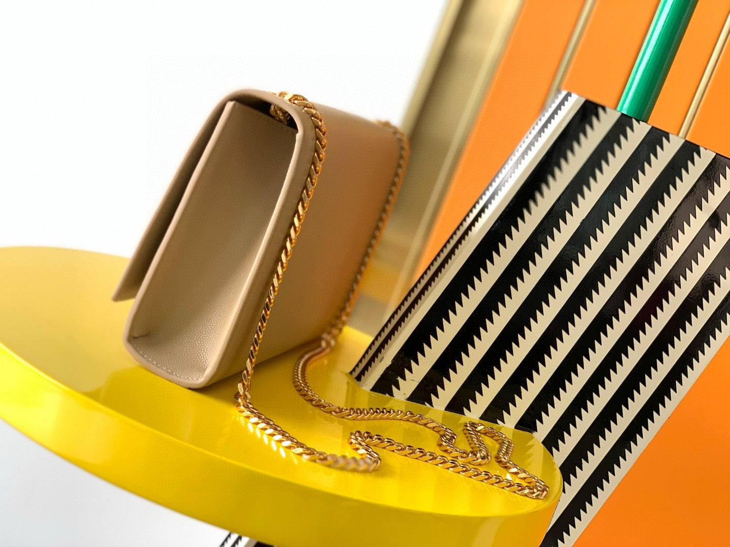 Yves Saint Laurent Kate Medium