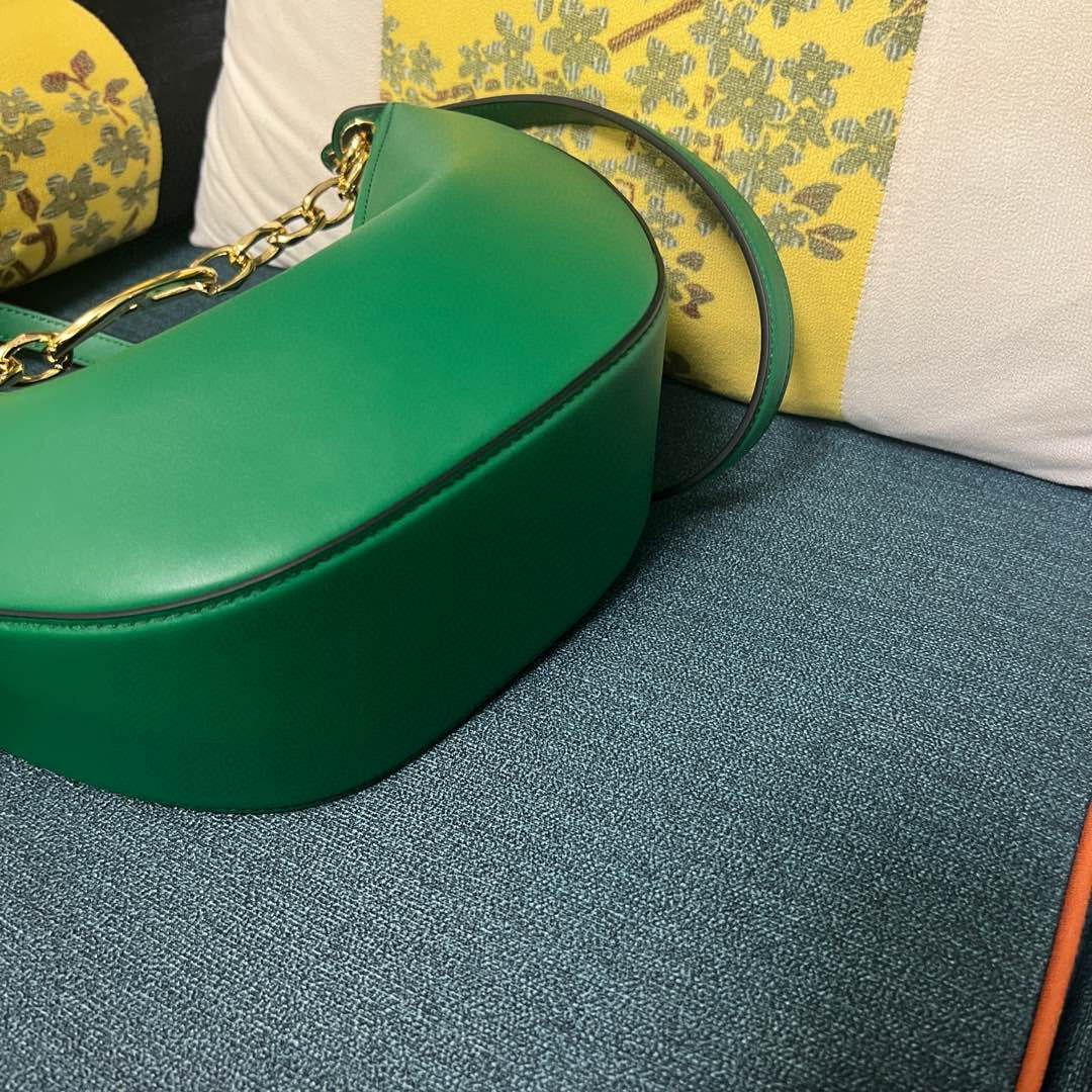 Valentino Vlogo Moon