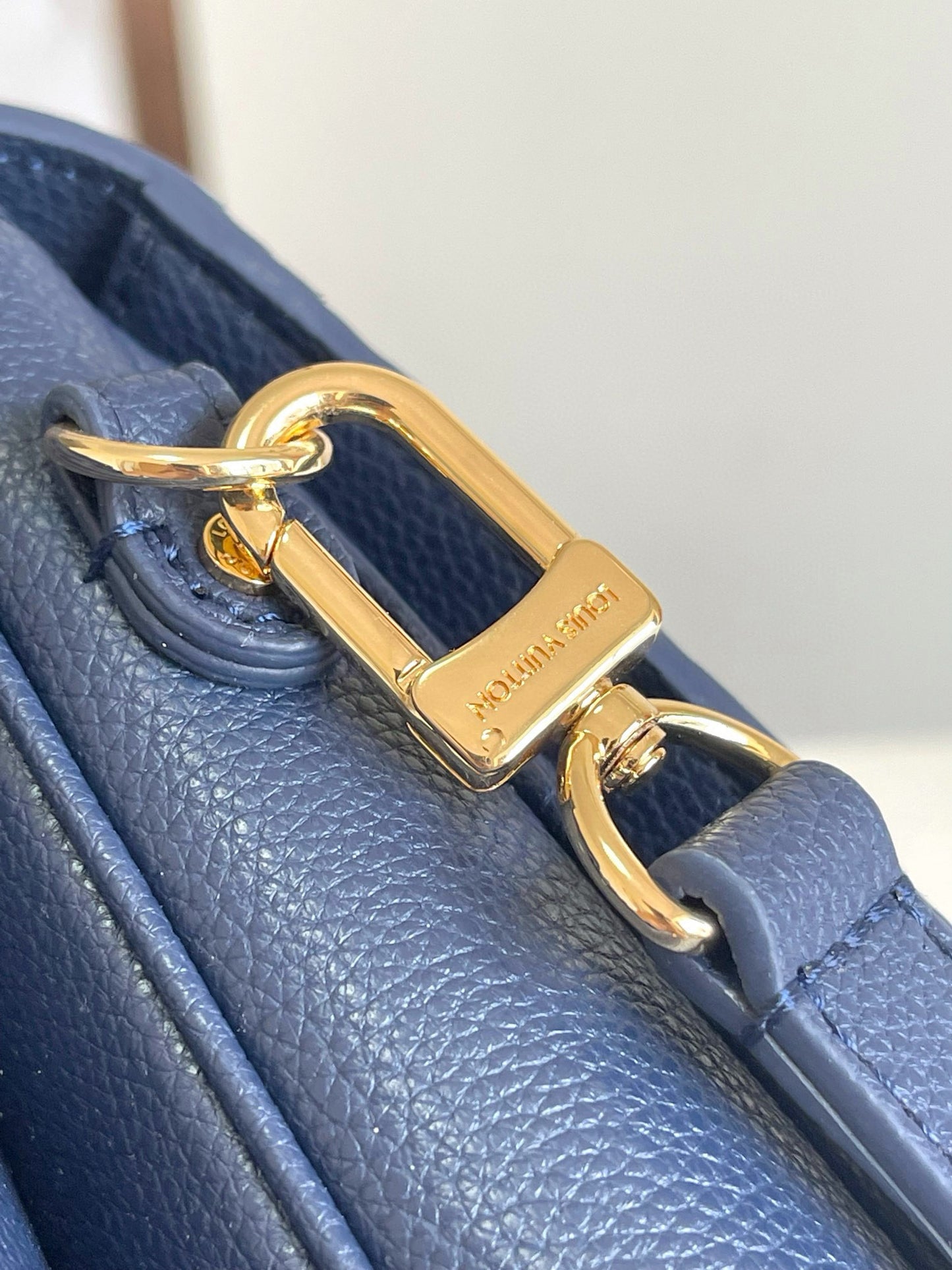 Louis Vuitton Pochette Metis