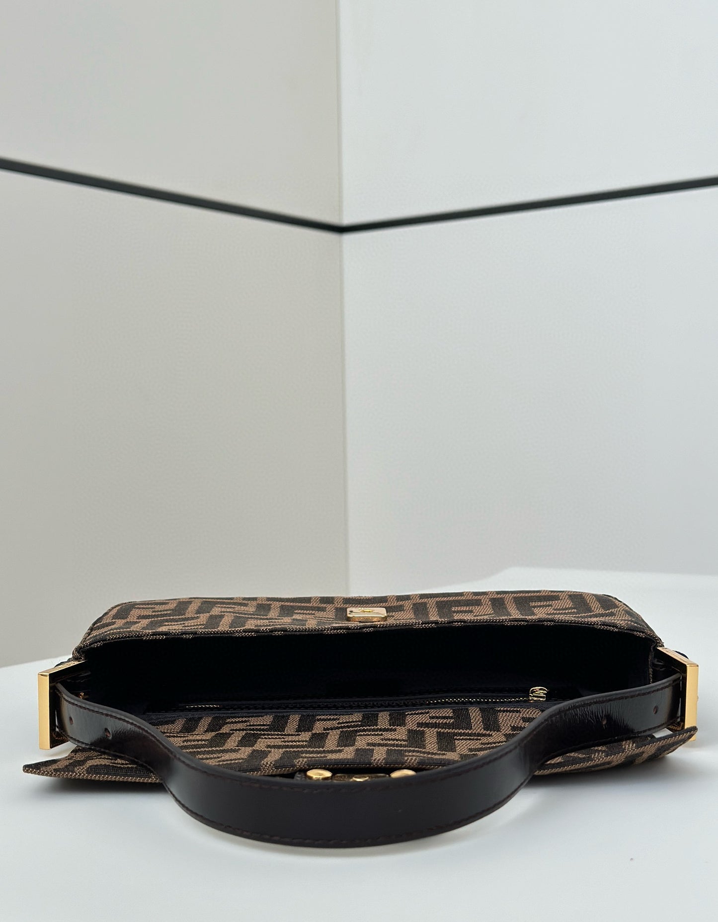 Fendi FF Baguette