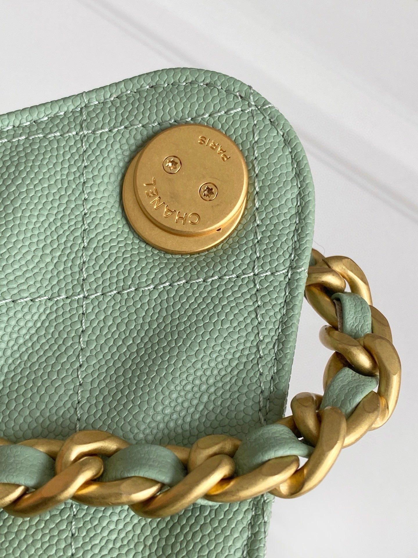 Large 25 Handbag