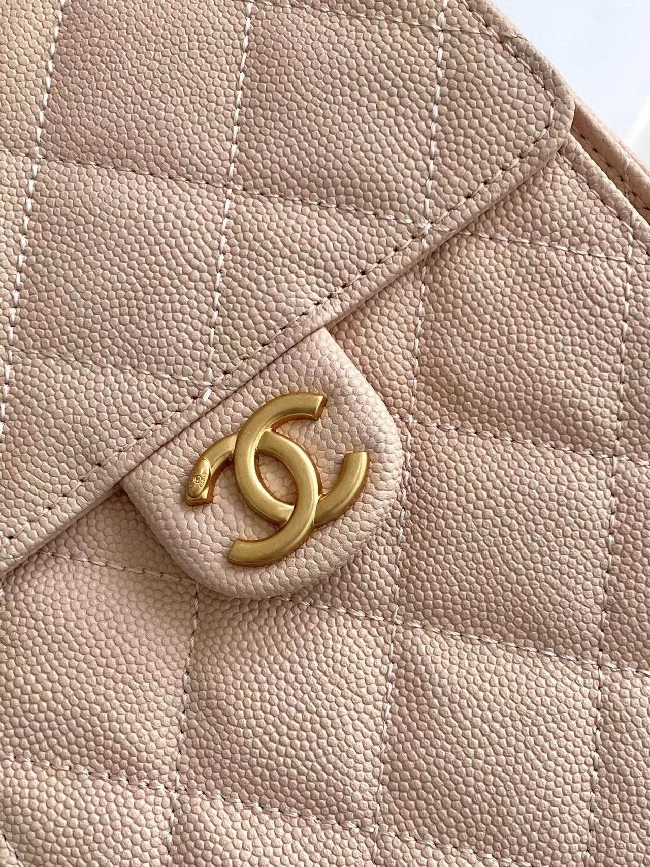 Large 25 Handbag