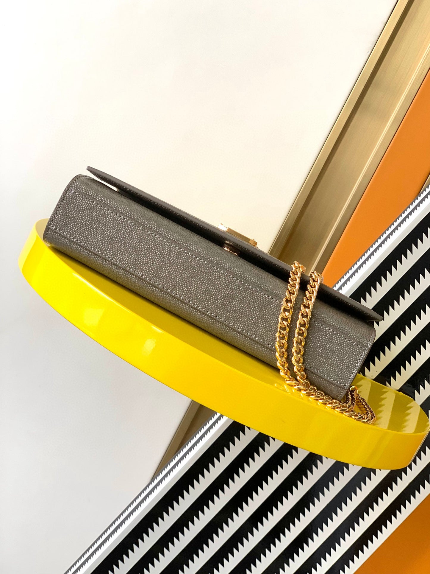 Yves Saint Laurent Kate Medium