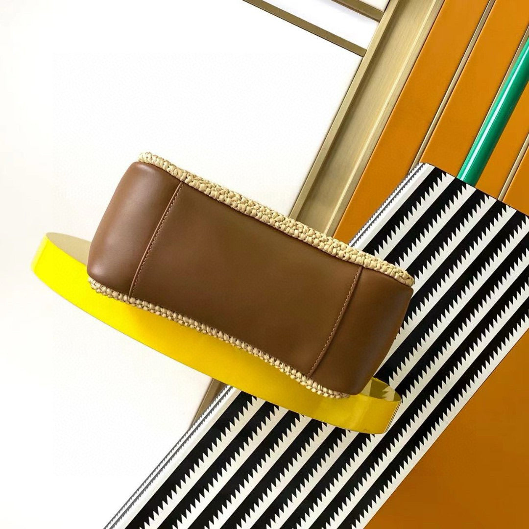 Yves Saint Laurent Le 5 A 7 Supple Small In Raffia