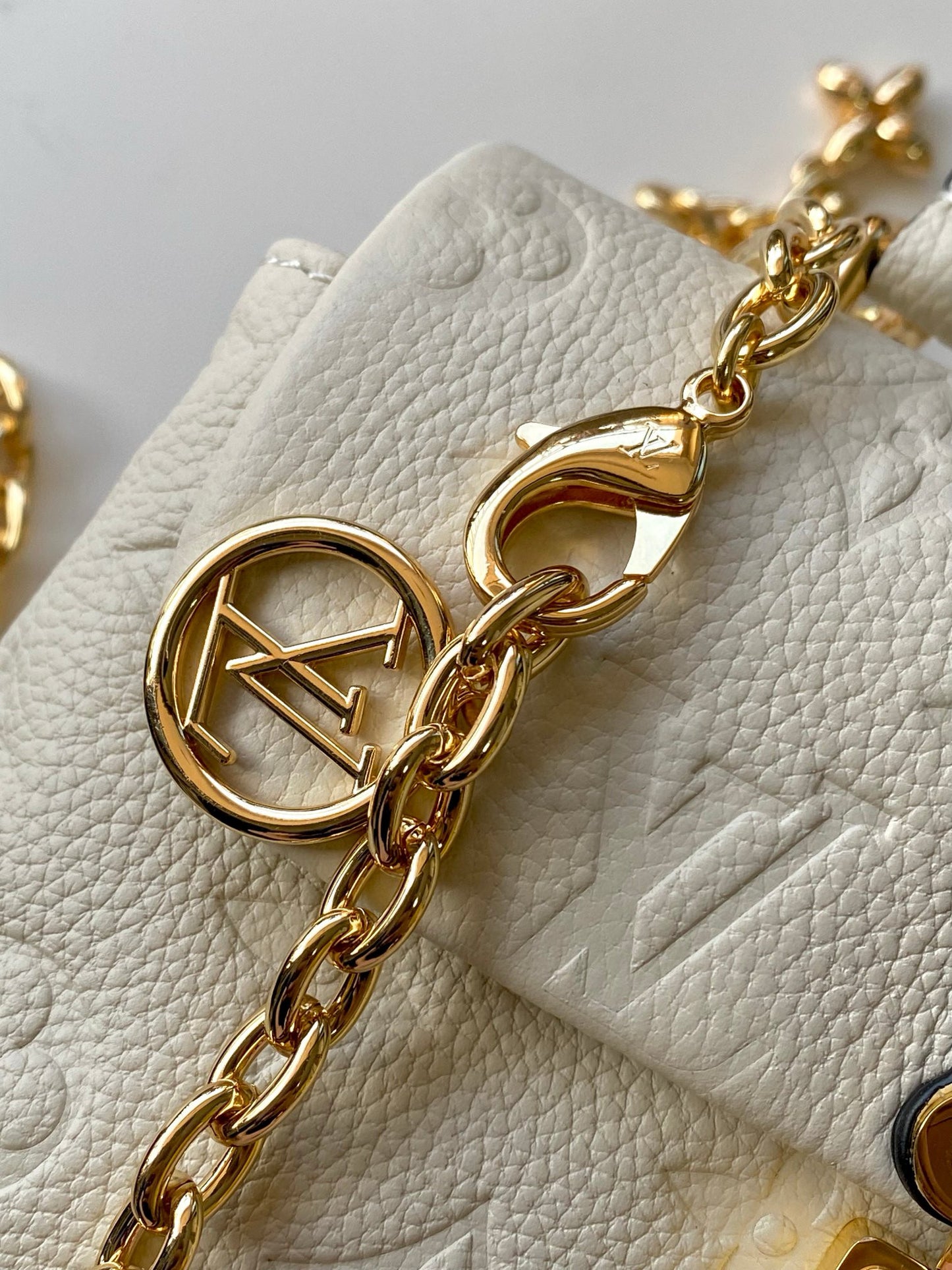 Louis Vuitton Madeleine BB