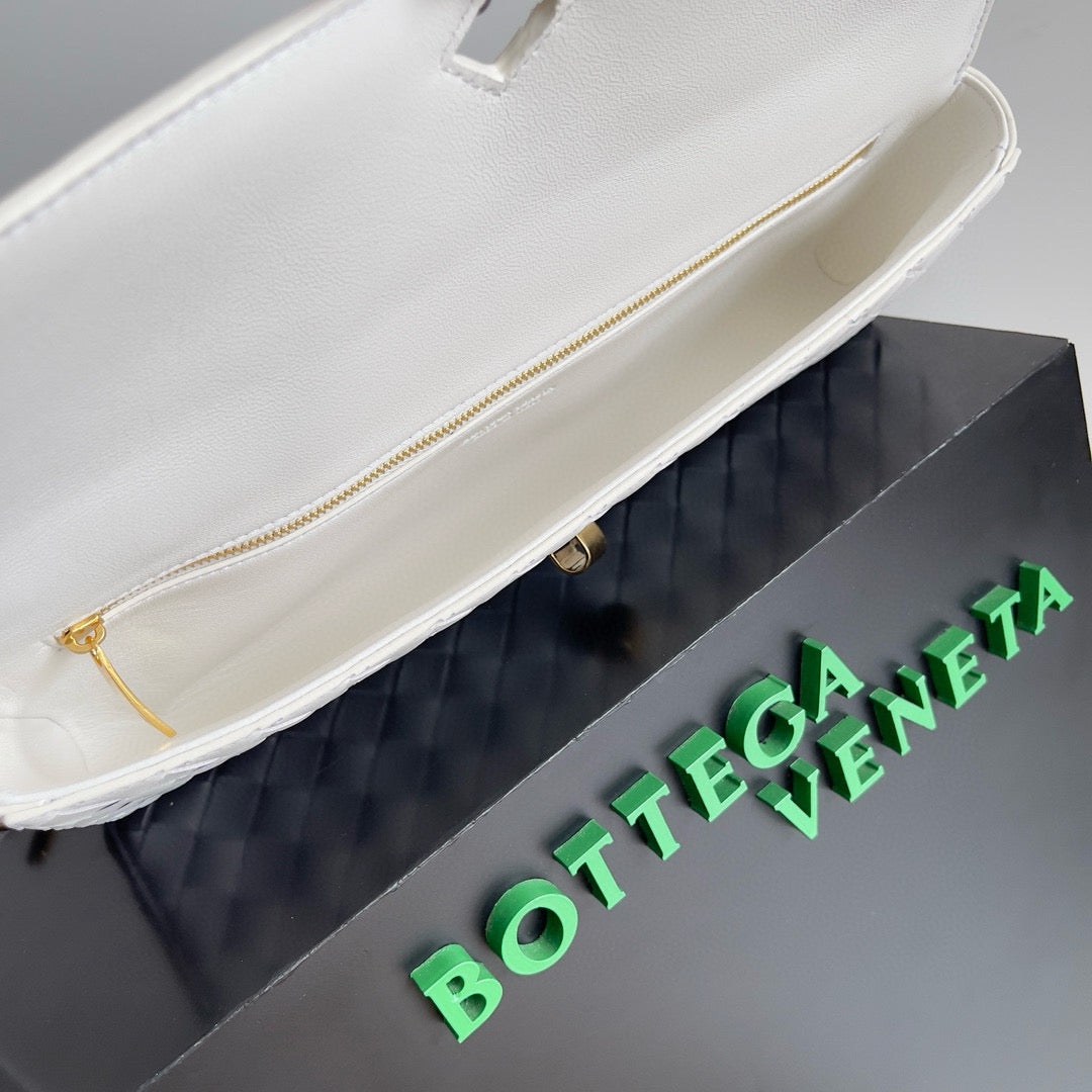 Bottega Veneta Andiamo Clutch