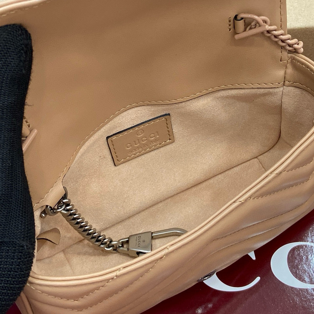 Gucci GG Marmont Super Mini
