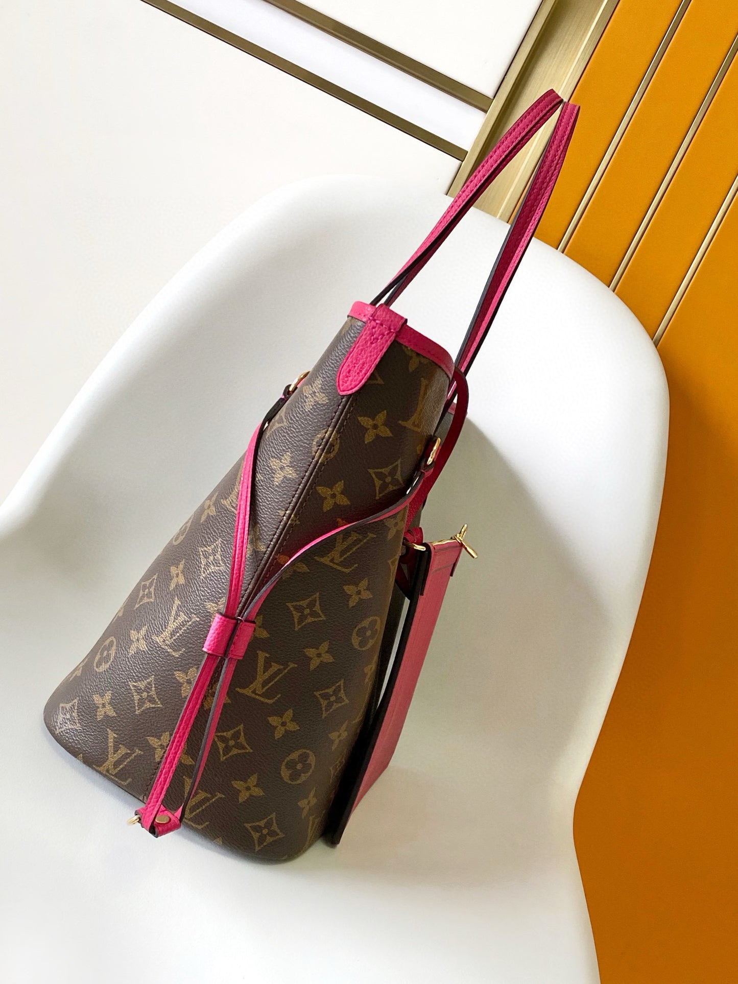 Louis Vuitton Neverfull Indside Out MM