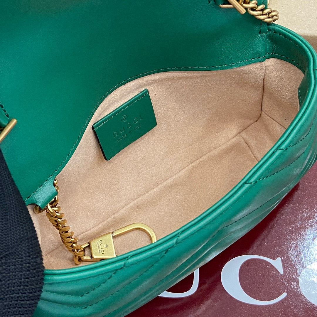 Gucci GG Marmont Super Mini
