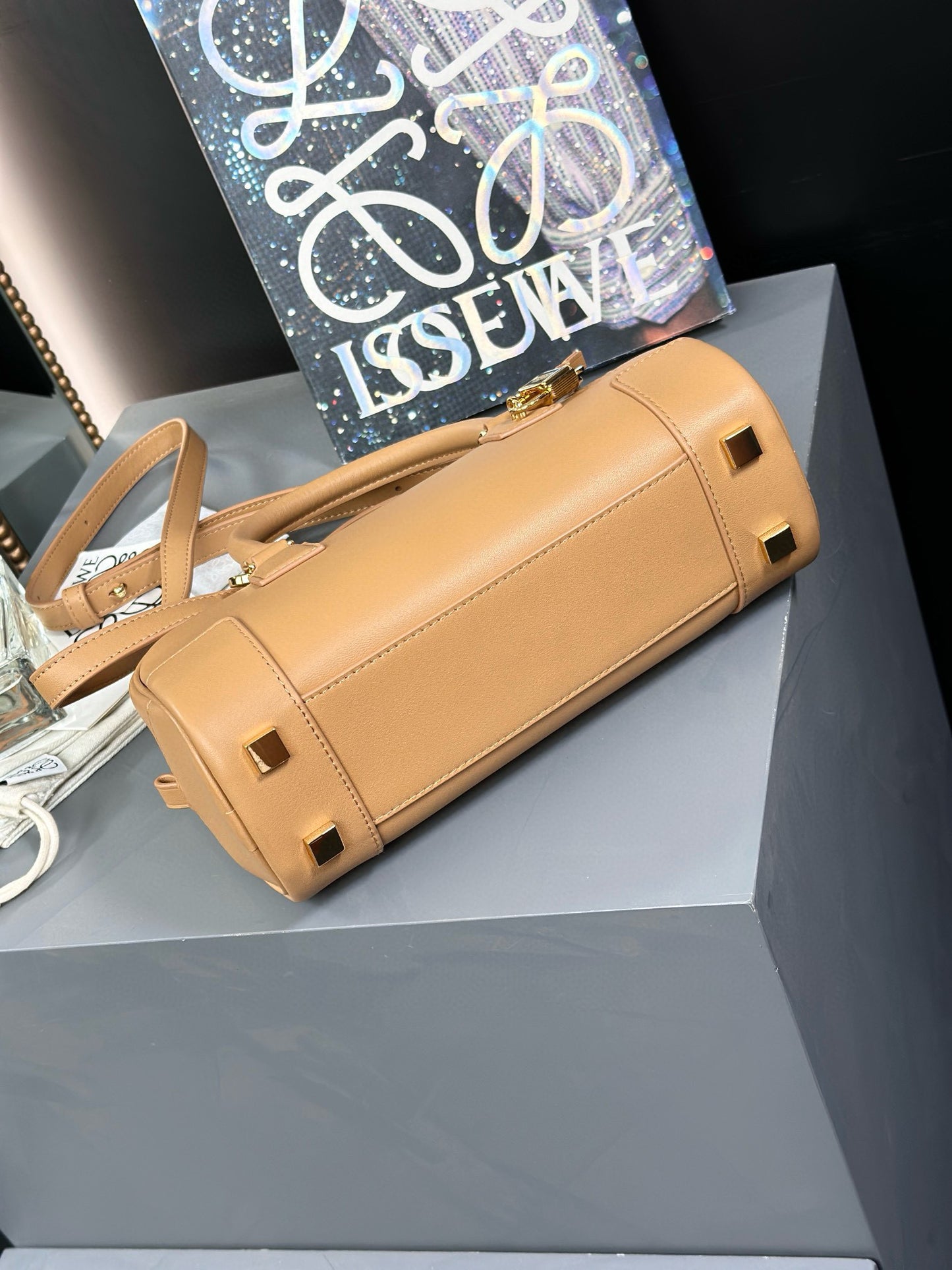 Loewe Amazon Cropped