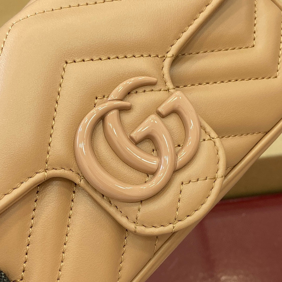 Gucci GG Marmont Super Mini