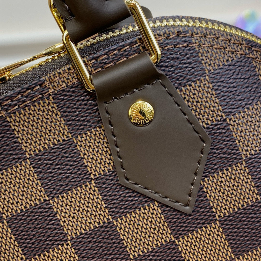 Louis Vuitton Alma BB