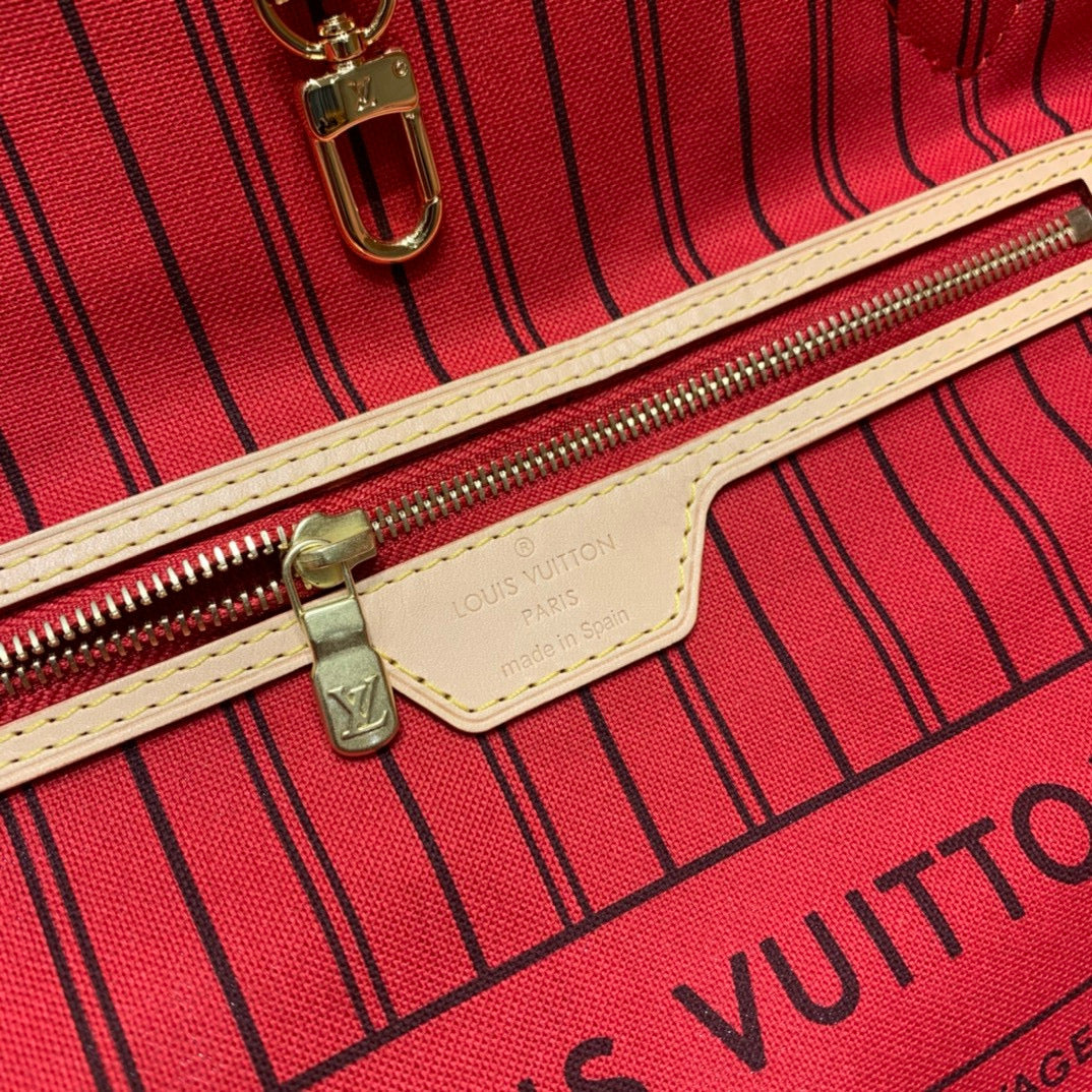 Louis Vuitton Neverfull MM