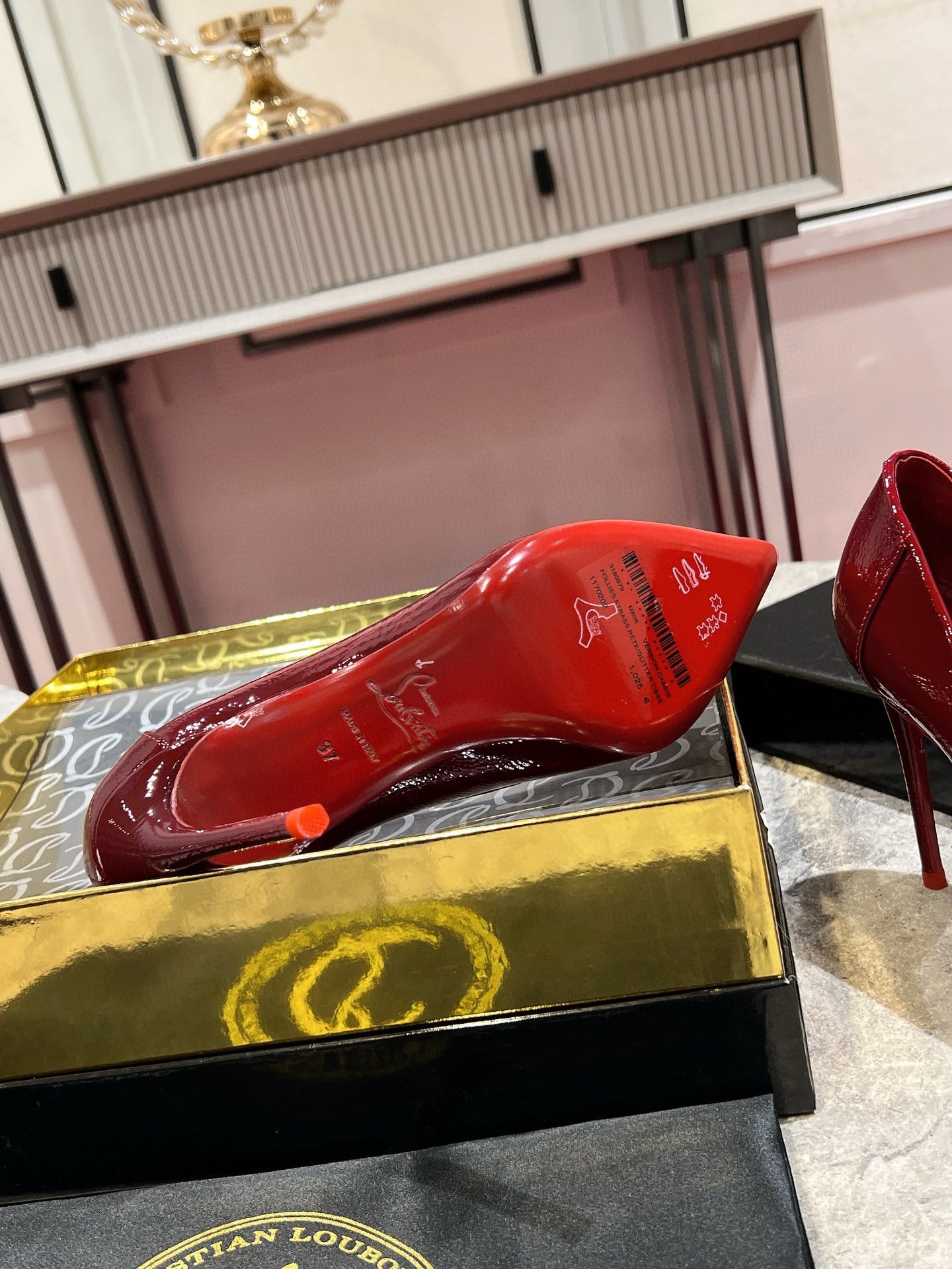 Christian Louboutin Kate