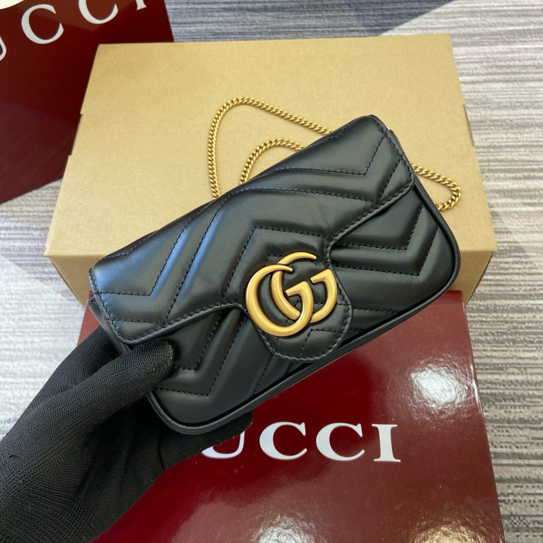Gucci GG Marmont Super Mini