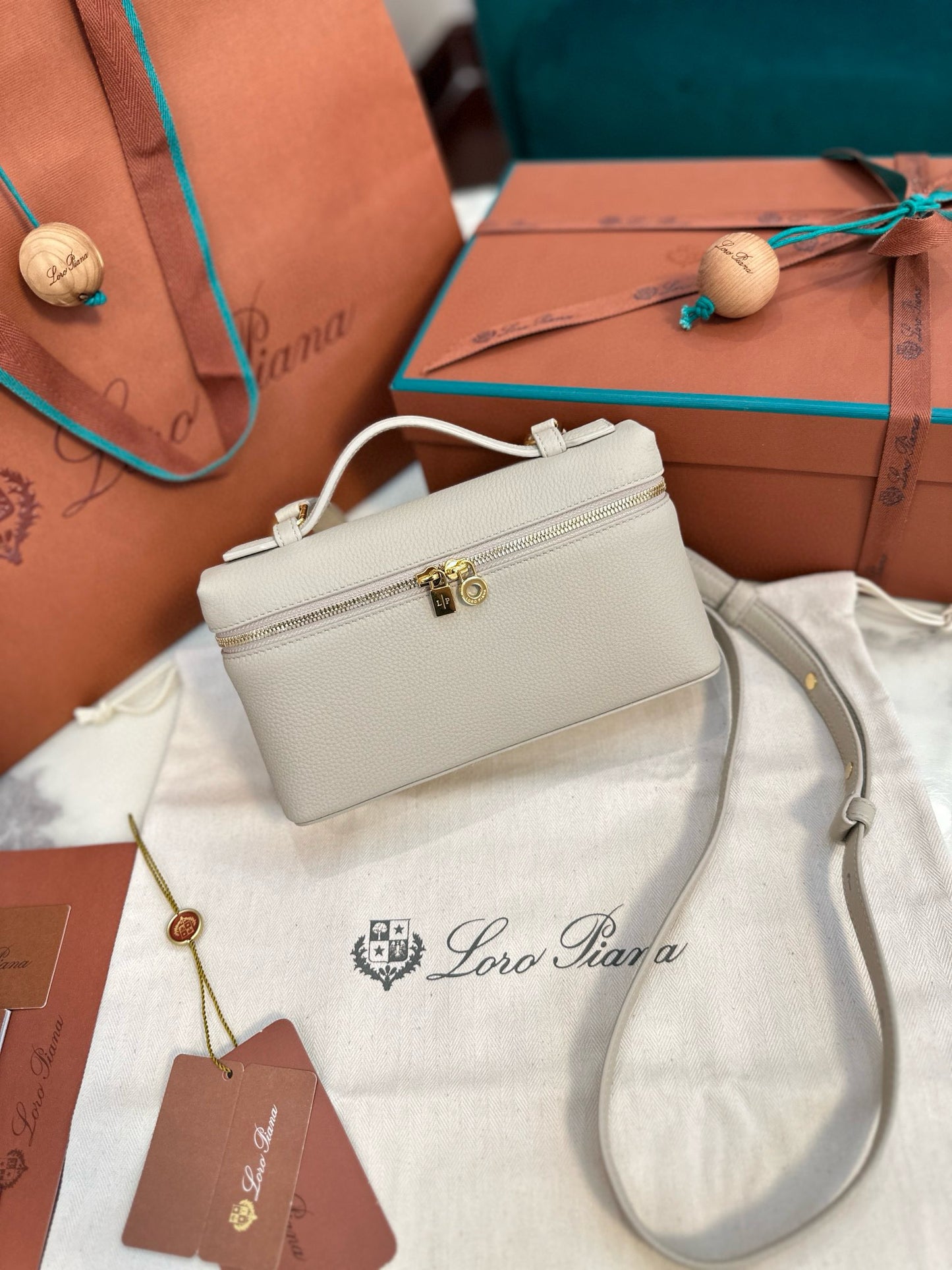 Loro Piana Extra Pocket L19