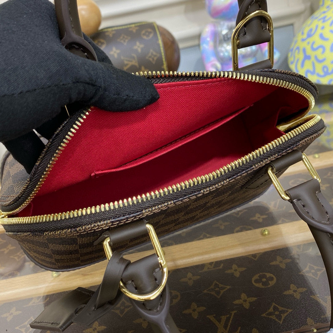 Louis Vuitton Alma BB