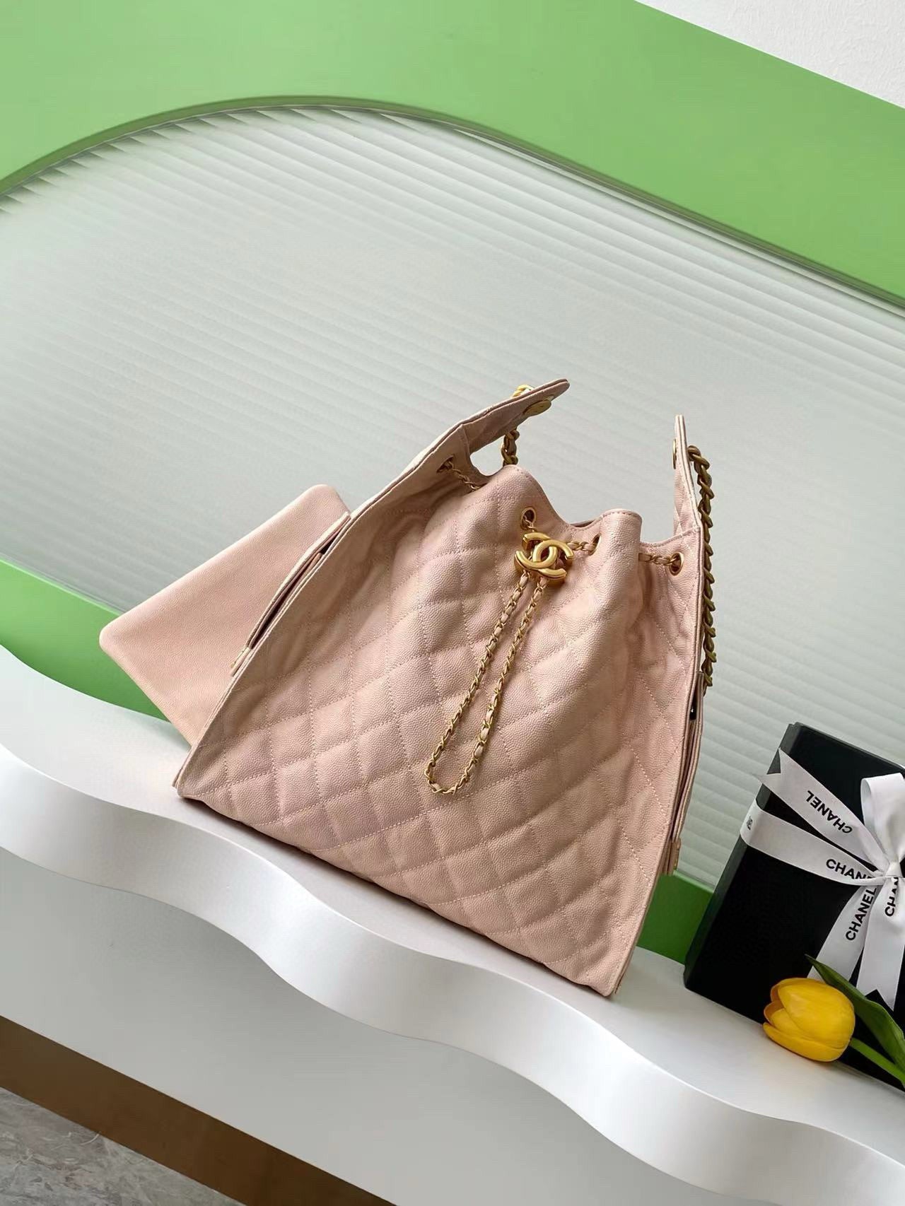 Large 25 Handbag