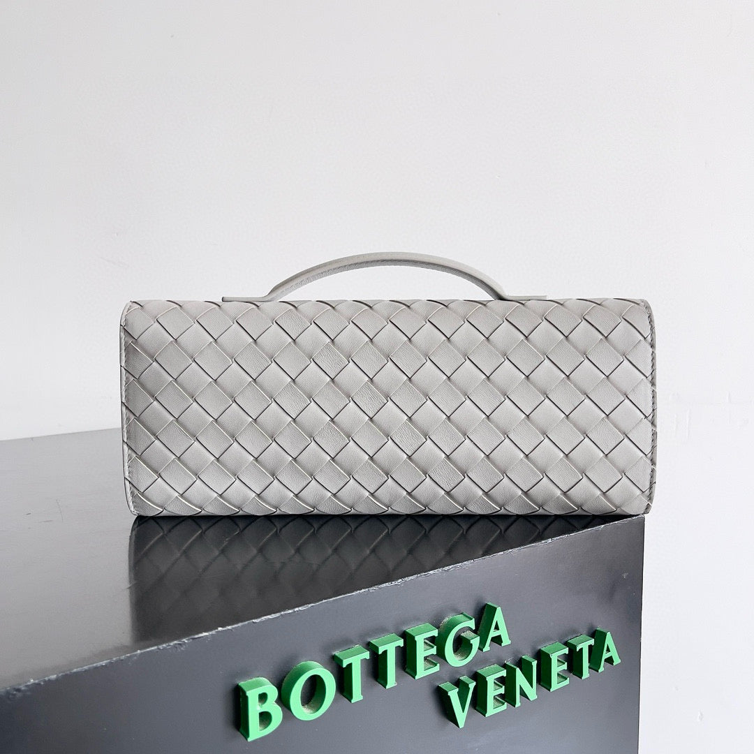 Bottega Veneta Andiamo Clutch