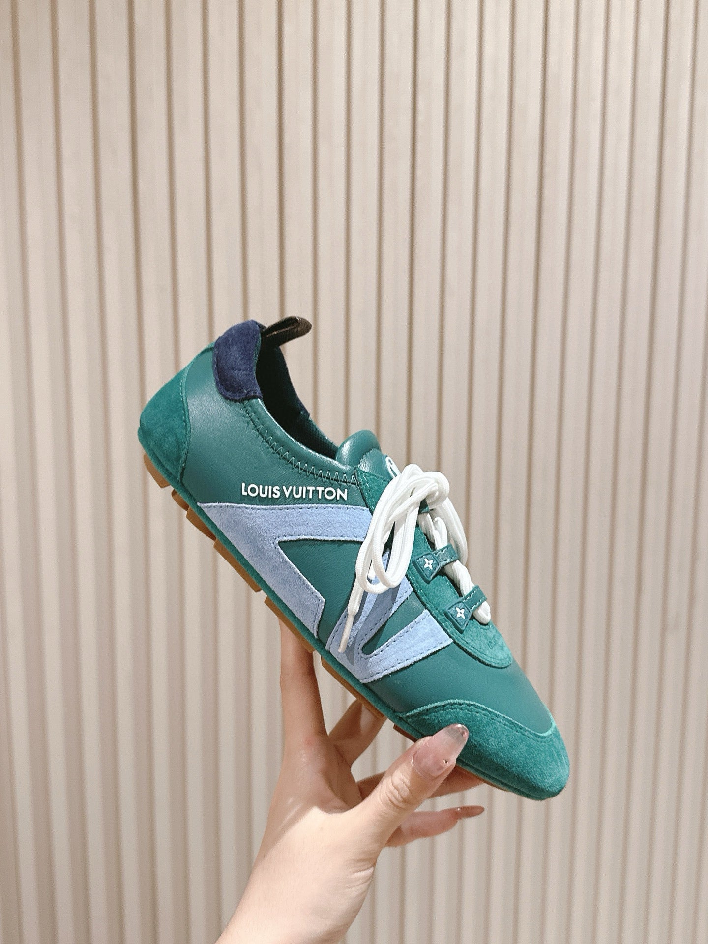 Sneakerina