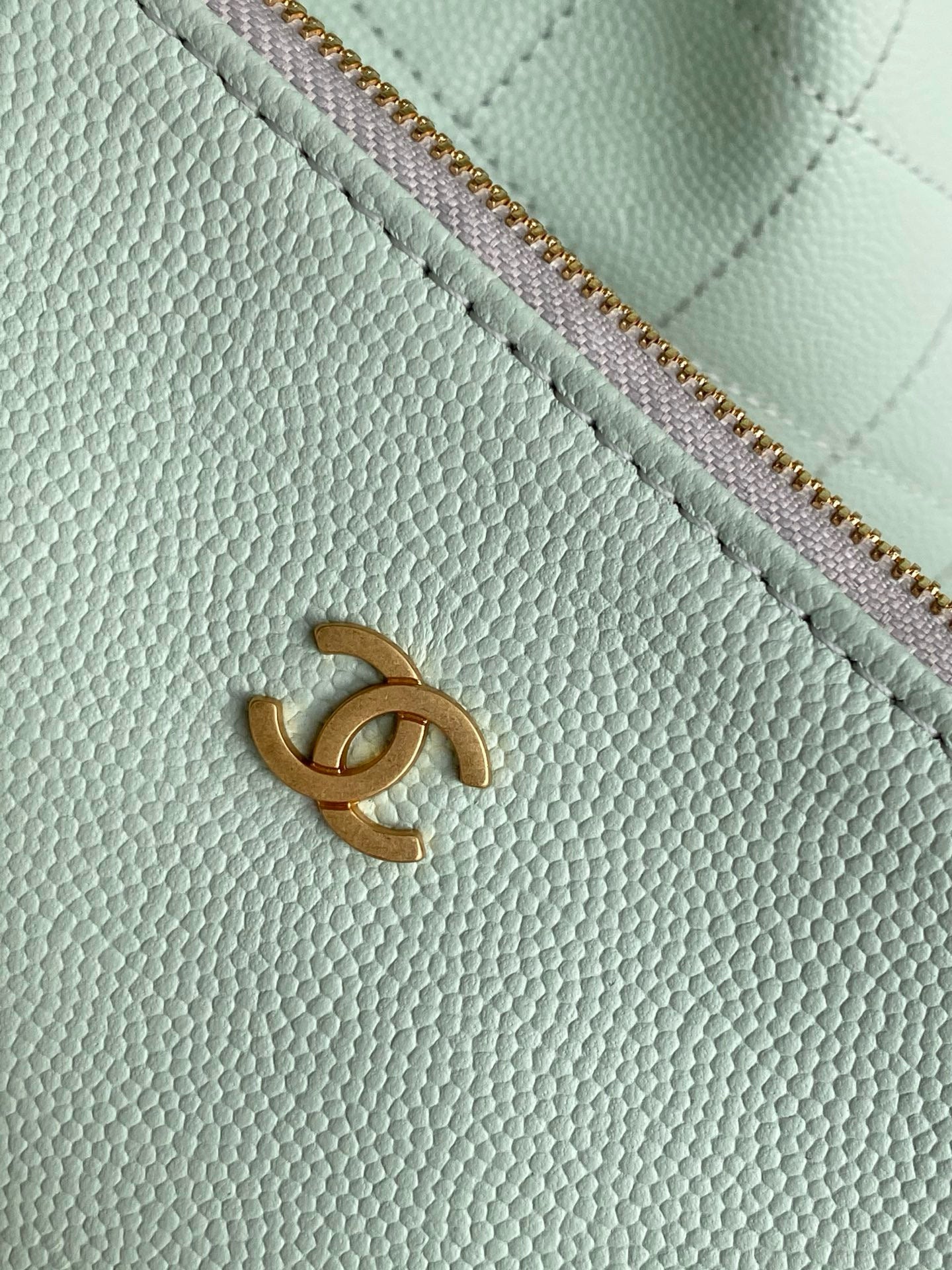 Large 25 Handbag
