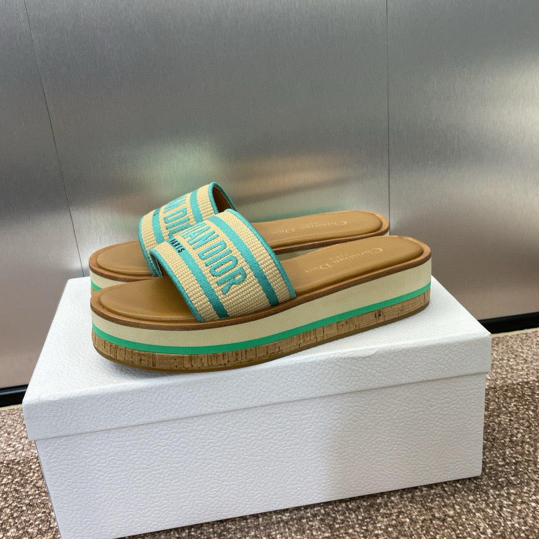 CD Ivıeta Dway Slide