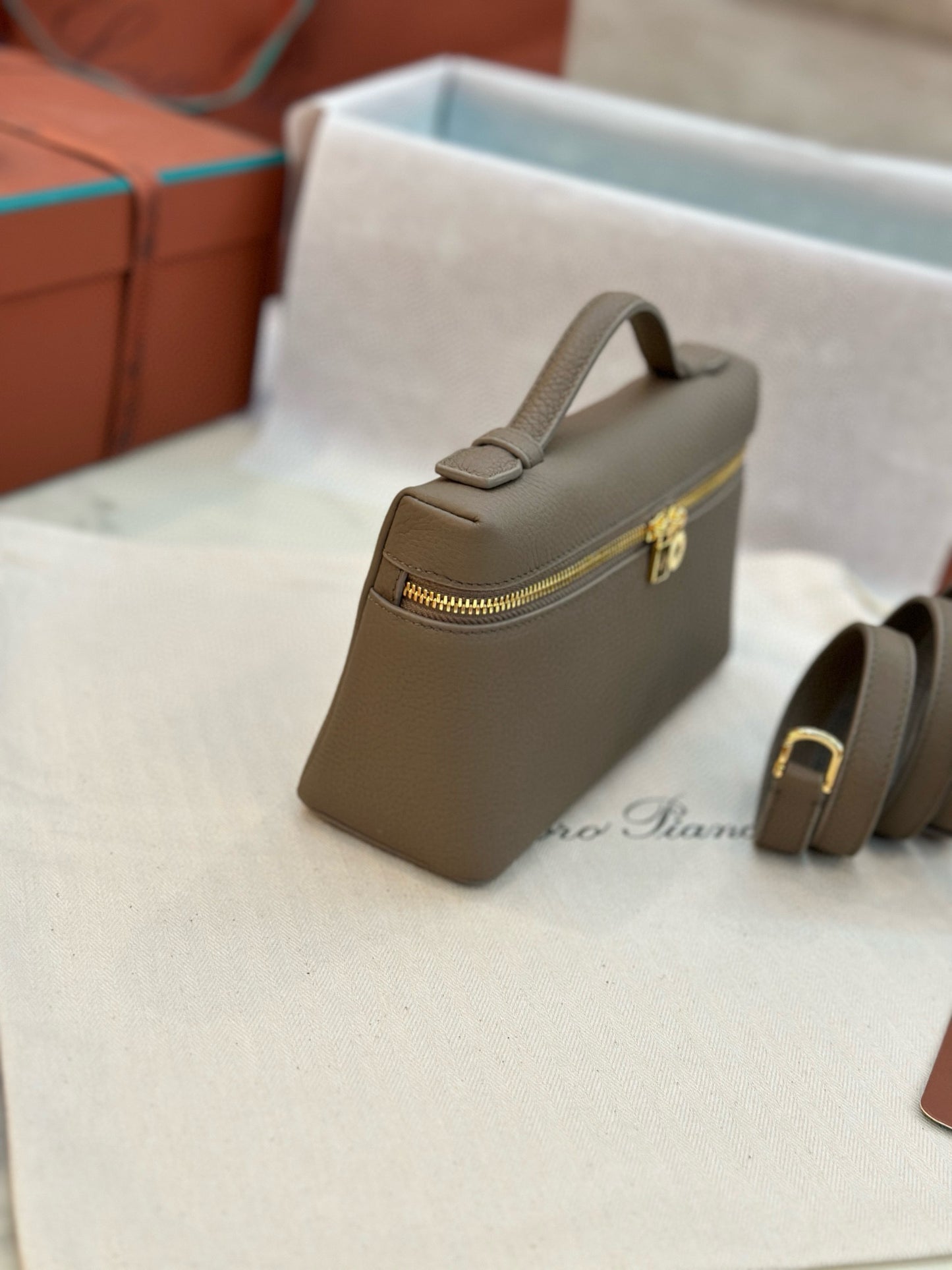 Loro Piana Extra Pocket L19