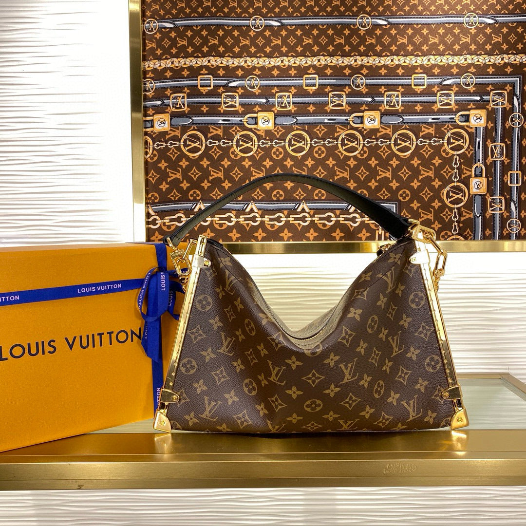 Louis Vuitton Lucky Trunk