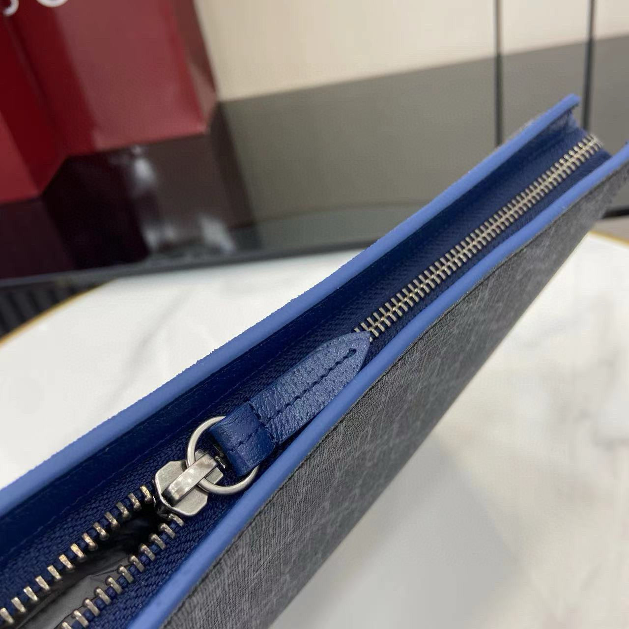 Gucci Bi Color Small Pouch