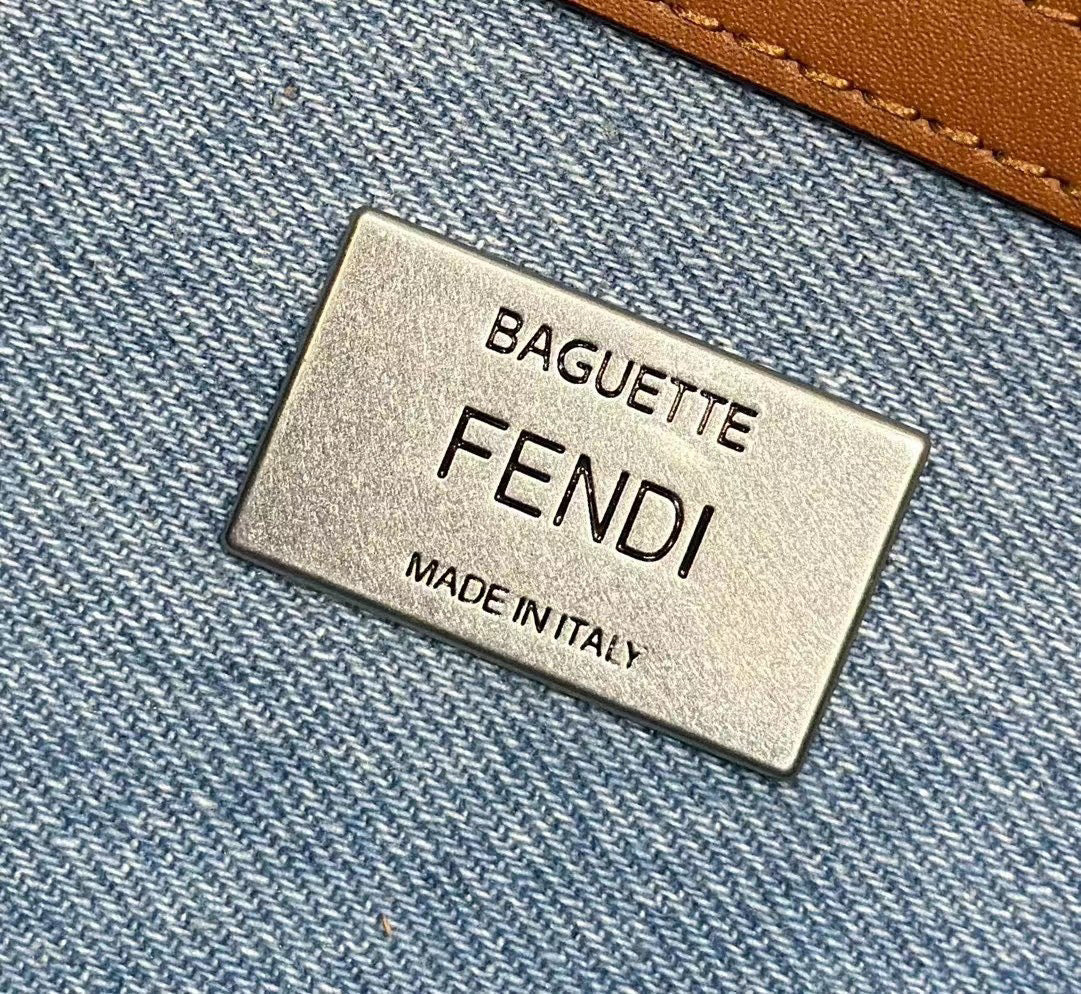 Fendi Baguette