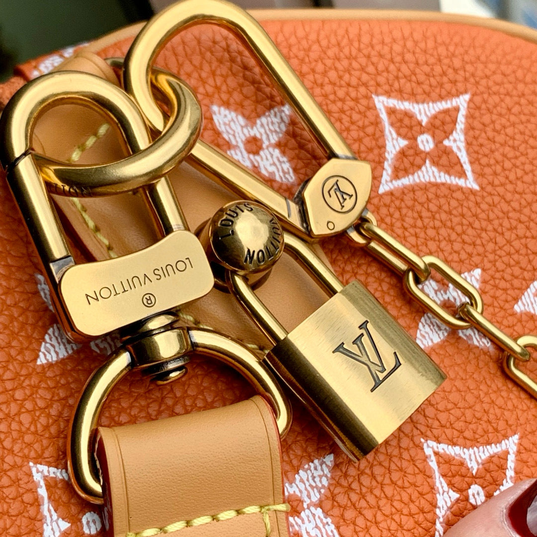 Louis Vuitton Speedy P9 Bandouliere  30