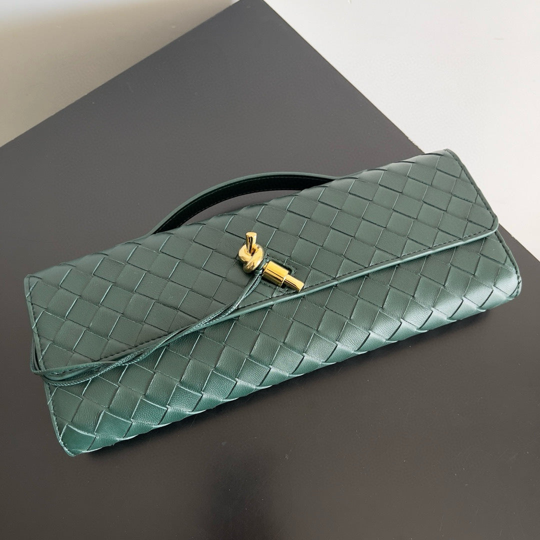 Bottega Veneta Andiamo Clutch