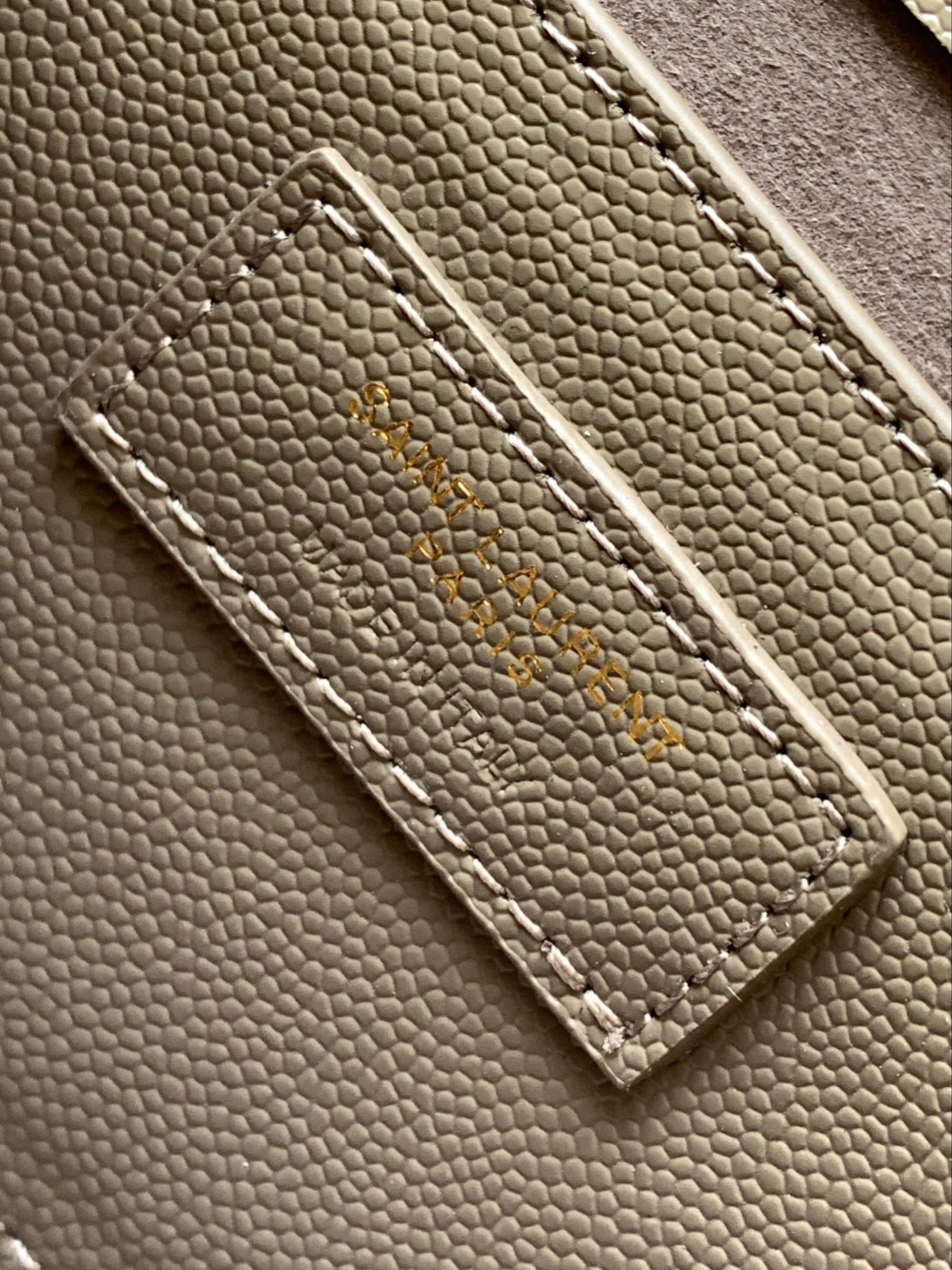 Yves Saint Laurent Kate Medium