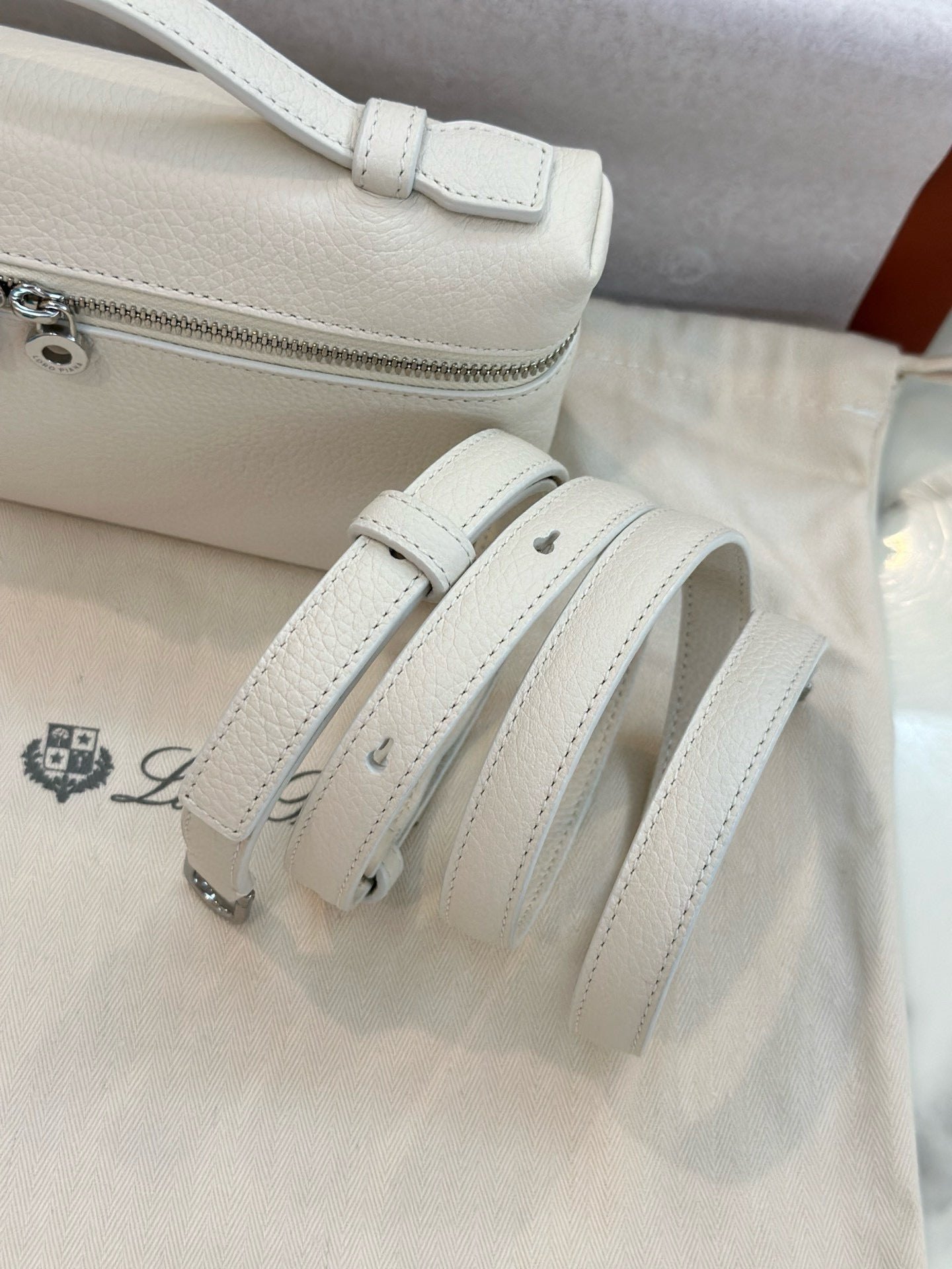 Loro Piana Extra Pocket L19