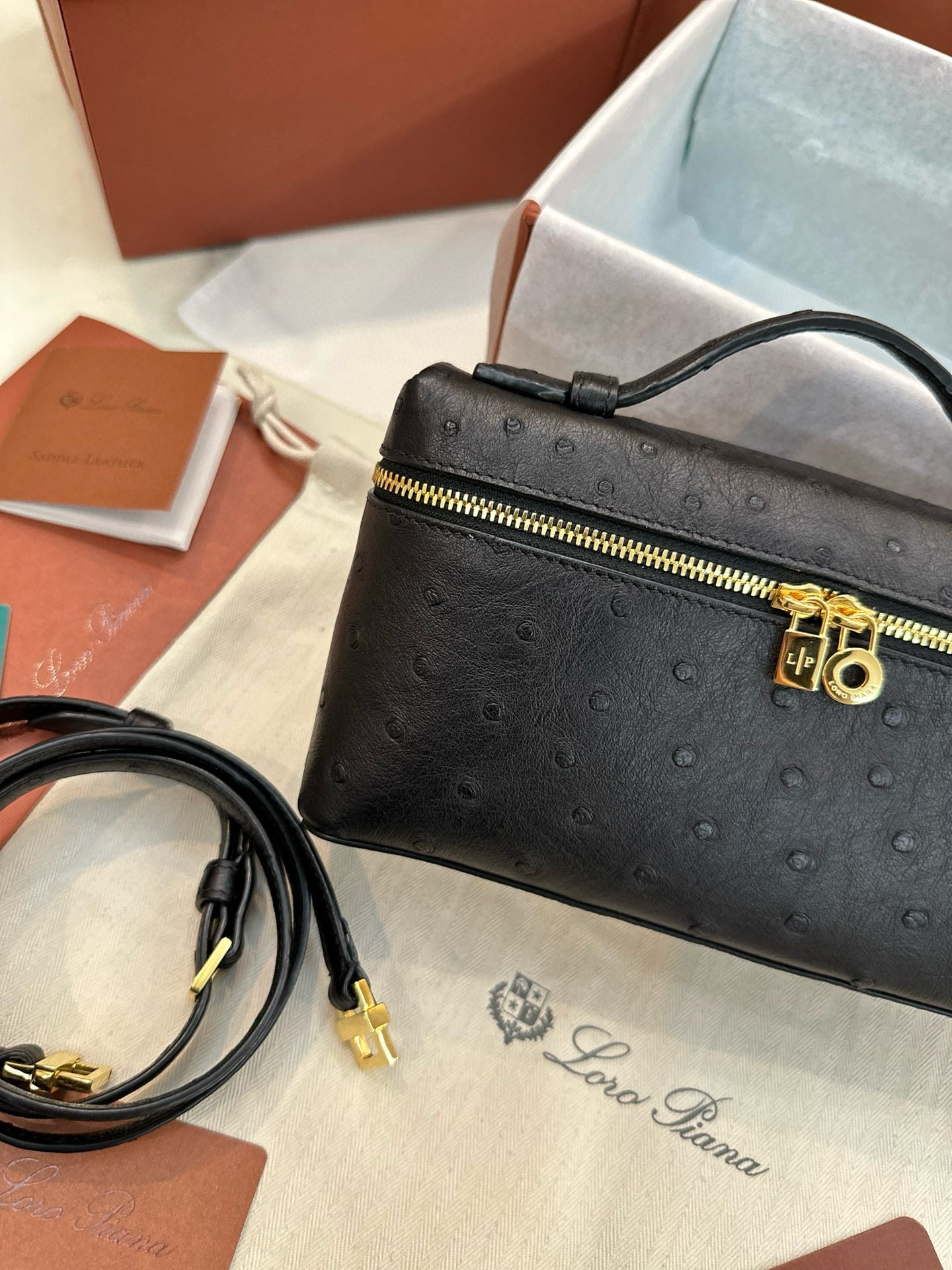 Loro Piana Extra Pocket L19 Ostrich