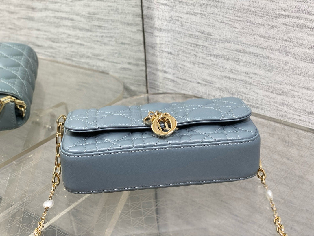 Talk Pouch Phone
