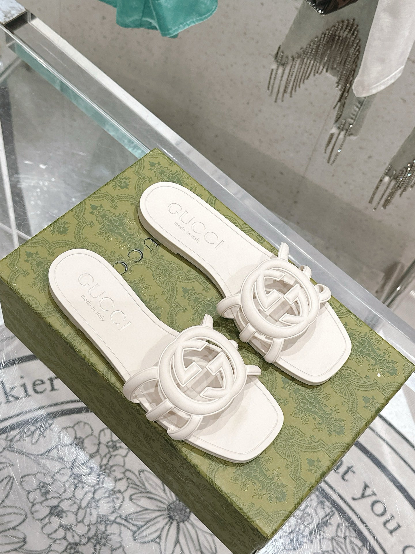 Interlocking G Slide Sandal