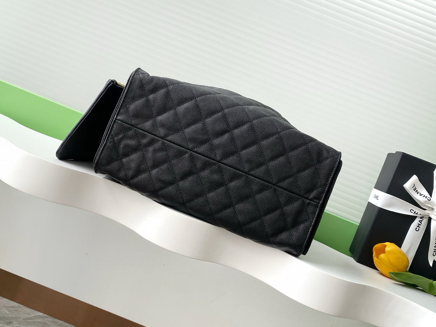 Large 25 Handbag