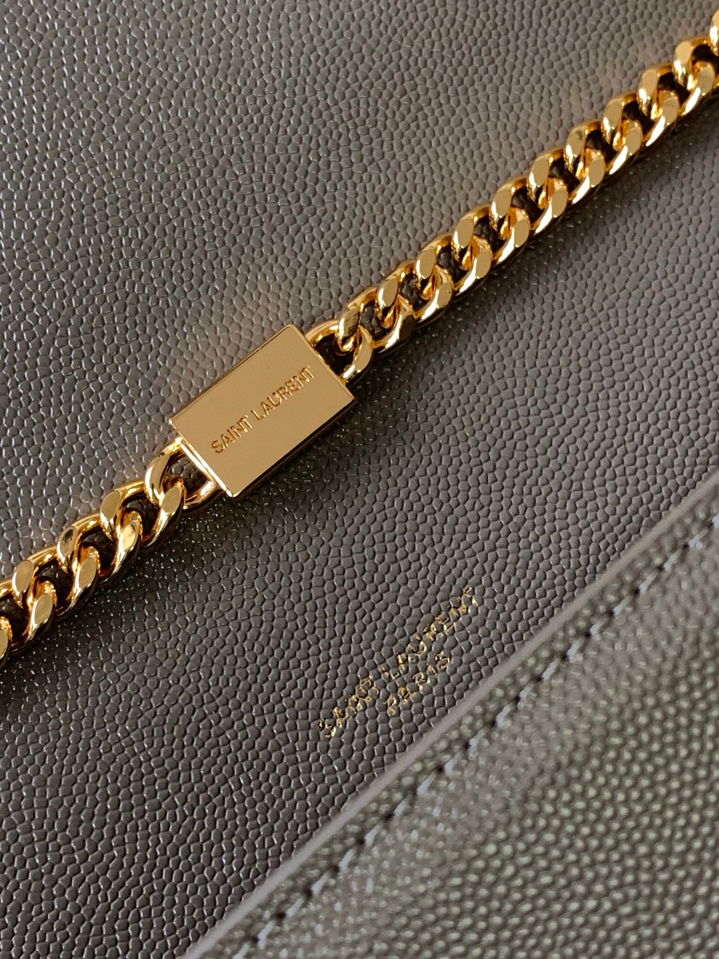 Yves Saint Laurent Kate Medium