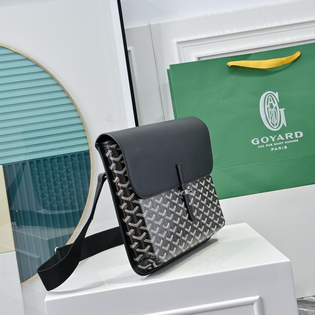 Gyrd Coursıer Messenger