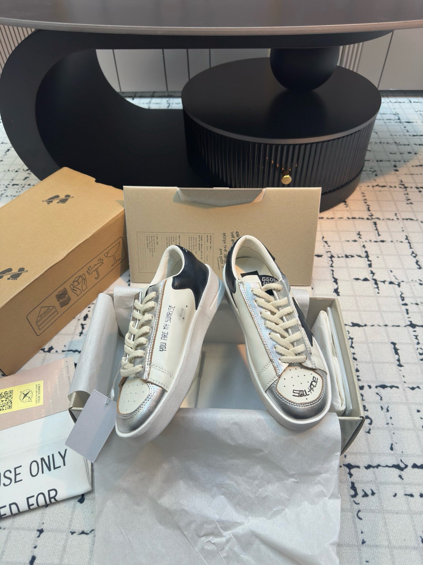 Golden Goose Sneaker