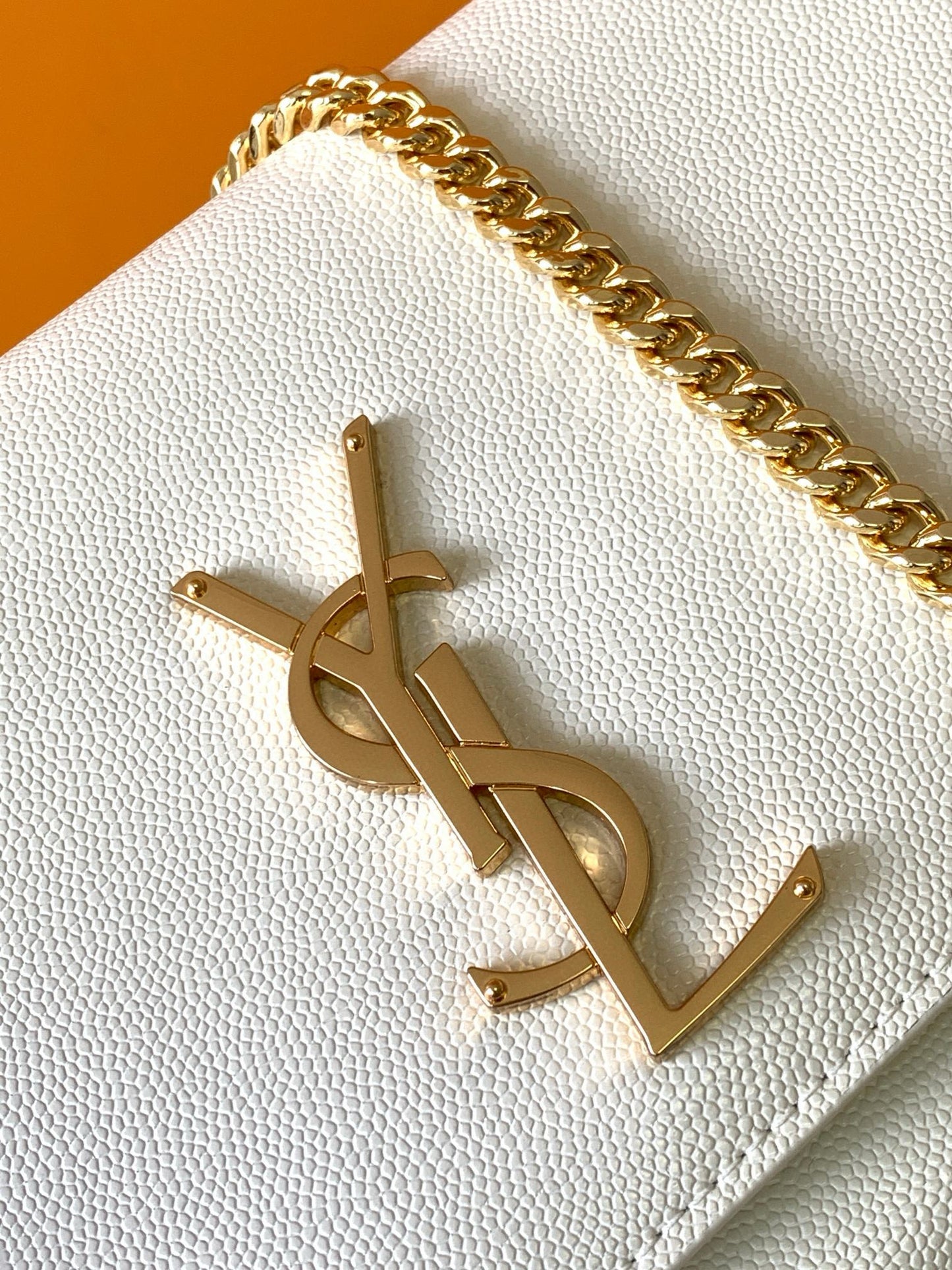 Yves Saint Laurent Kate Medium