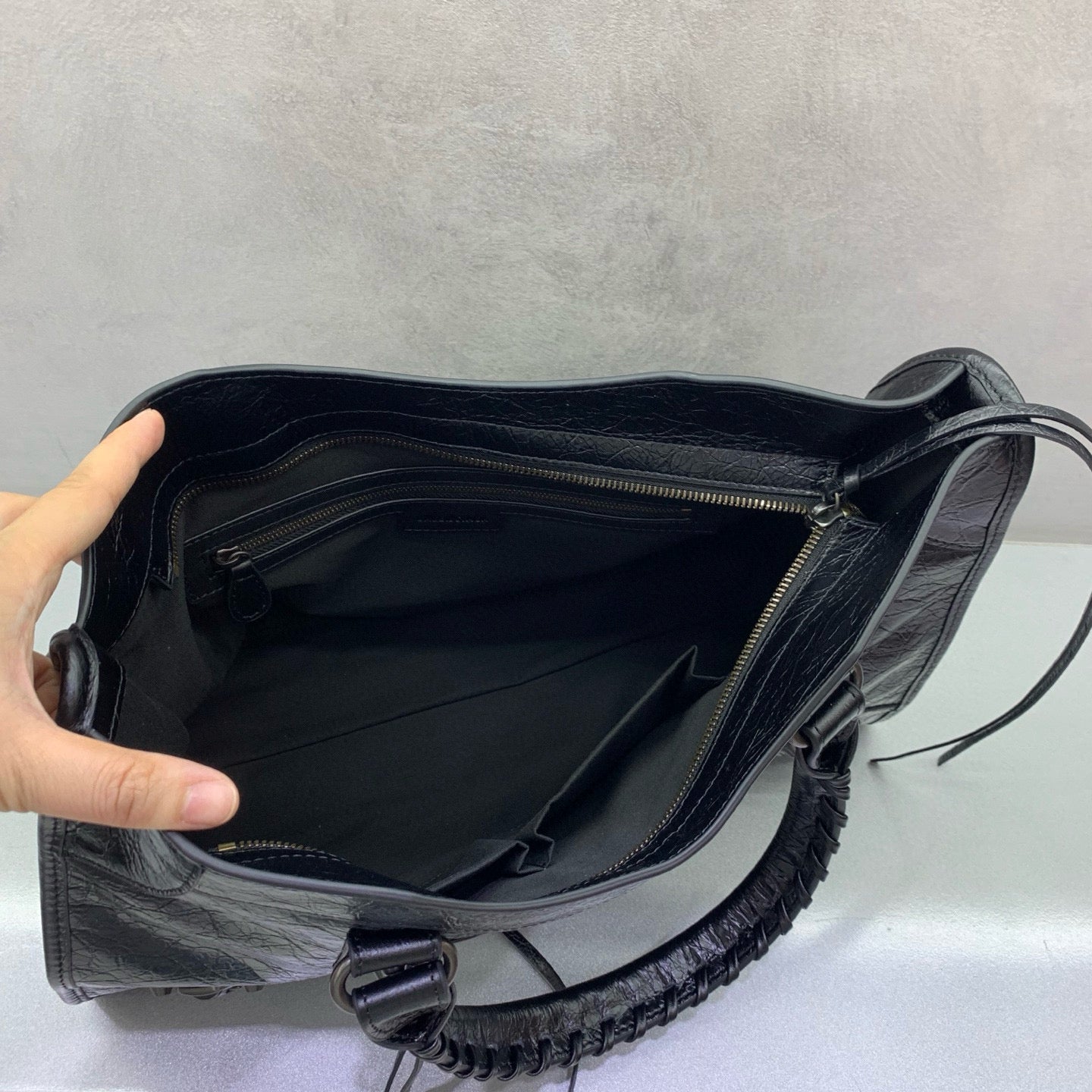 Blenciaga Le City Medium